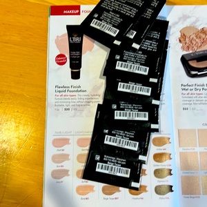 L’Bri Flawless Finish Liquid Foundation samples - Beige Taupe (qty 7)